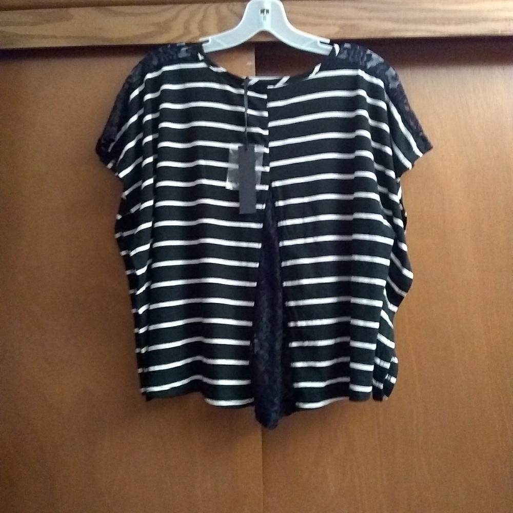 *Final Sell Price* Poof Apparel Top - Picture 6 of 7